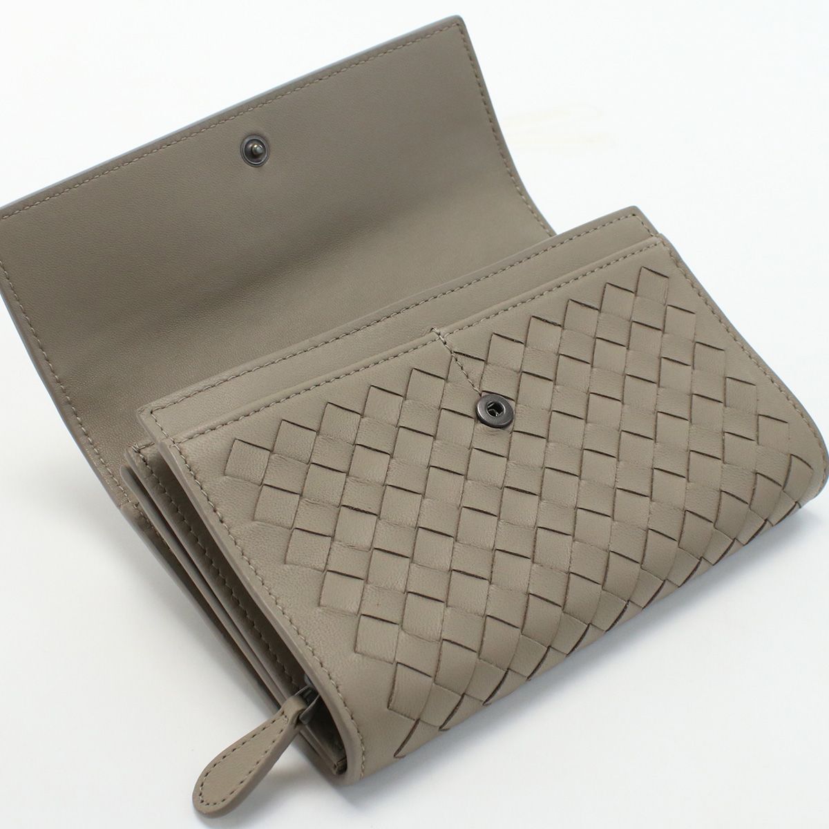 BOTTEGAVENETA ボッテガヴェネタ ミディアムウォレット イントレ