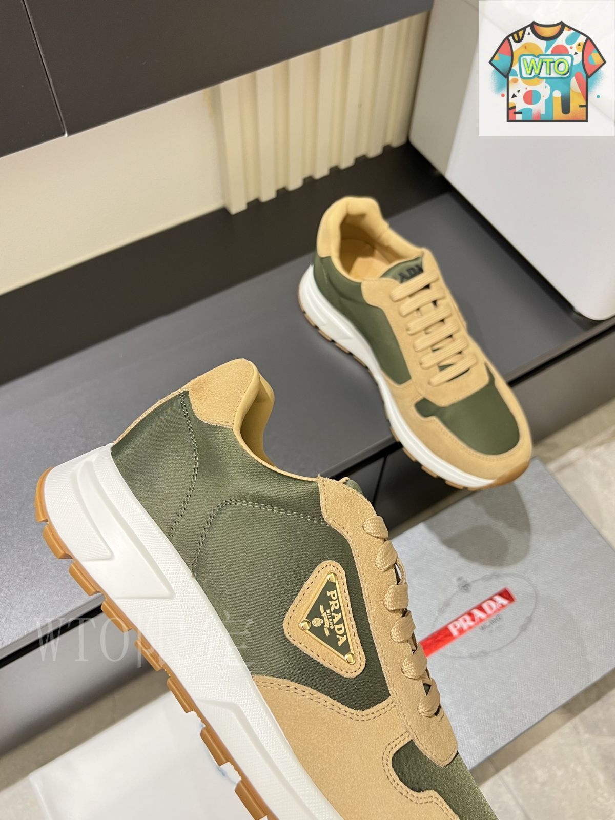 PRADA■【セール】国内発■シンプルデザインのスニーカー $_12.JPG?set_id=880000500F