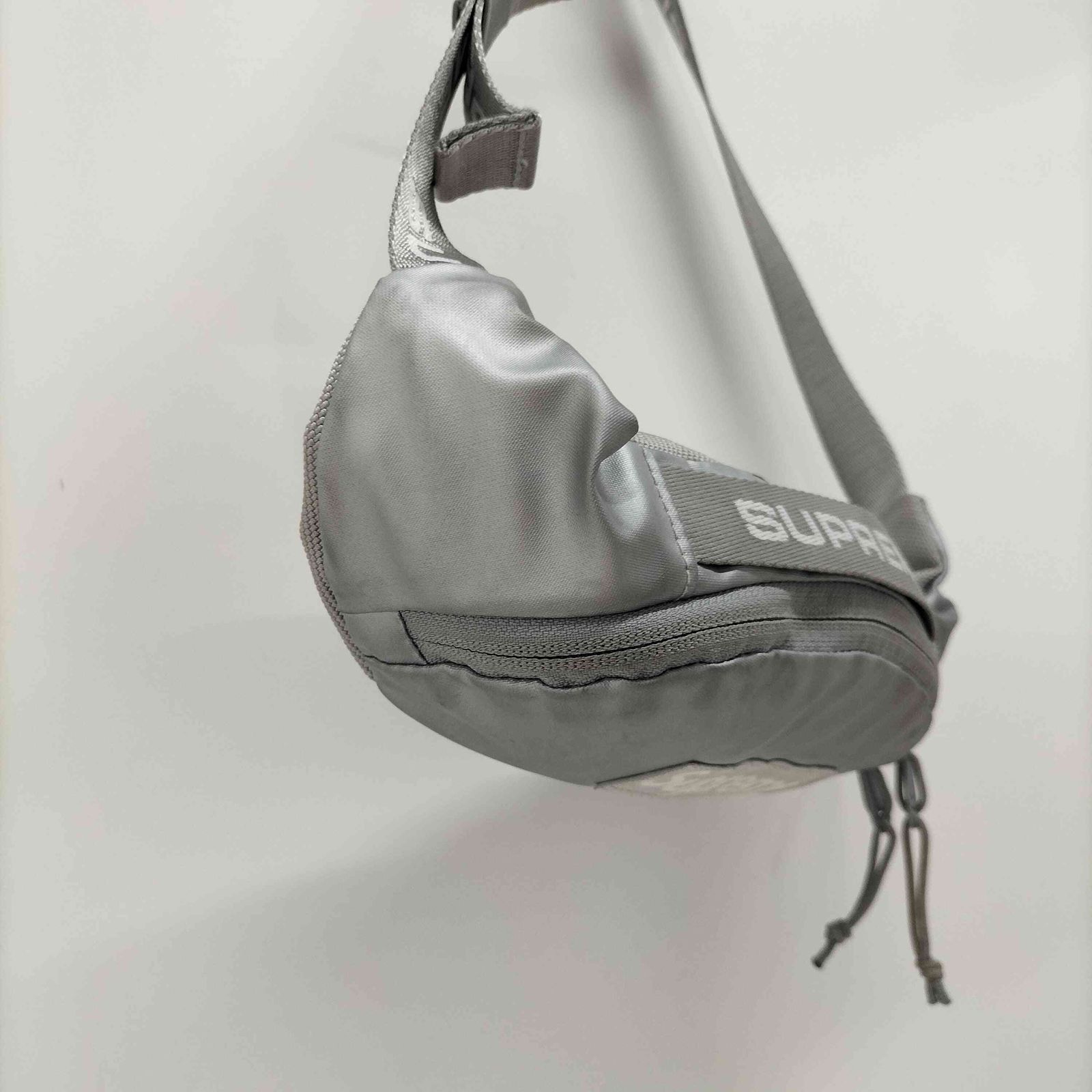 シュプリーム Supreme 22AW Small Waist Bag Silver ボックスロゴ  