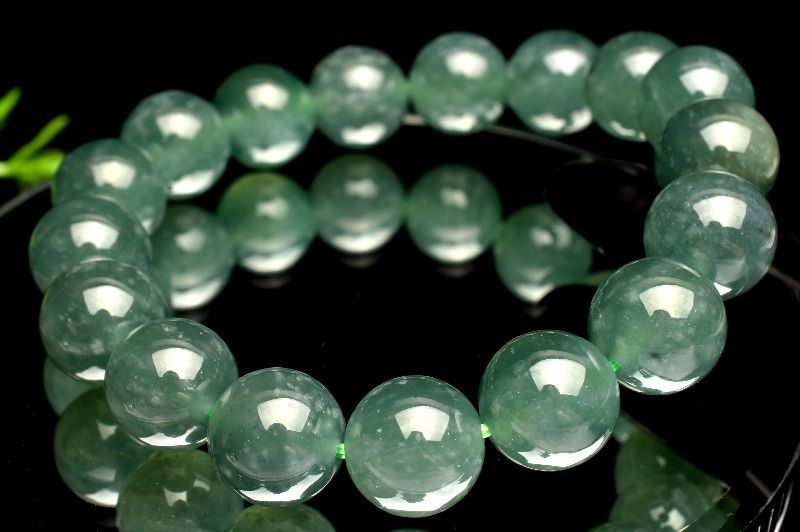 糸魚川原石　ろうかん翡翠 驚きの破格値，限定SALE 糸魚川市 翡翠(ヒスイ)原石 ロウカン質 緑