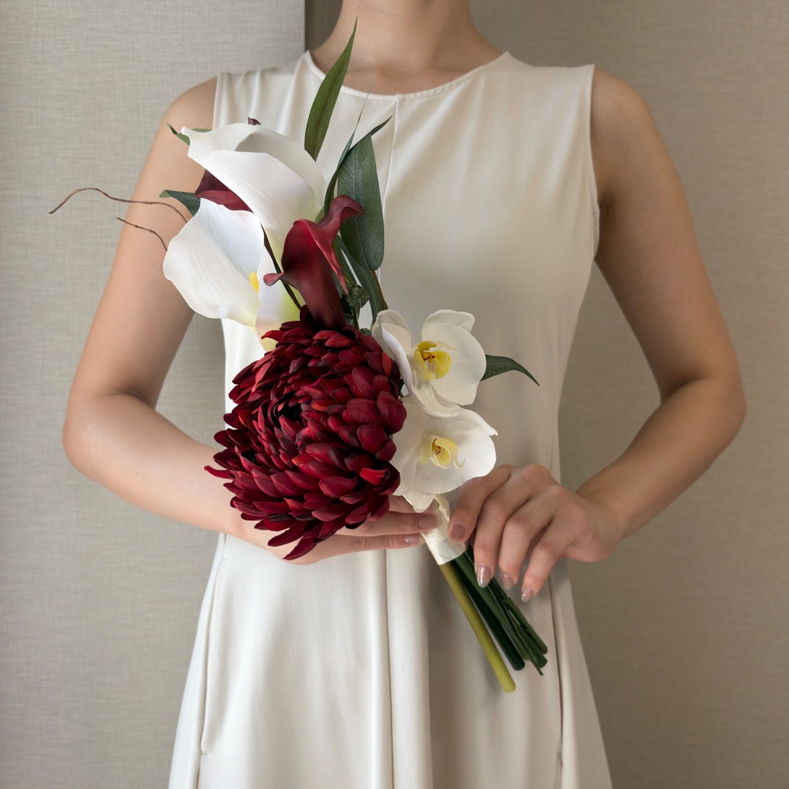 ウエディングブーケ　アーティフィシャルフラワー　造花　結婚式　ブートニア付き アーティフィシャルフラワーブーケ、クラッチブーケ、造花ブーケ