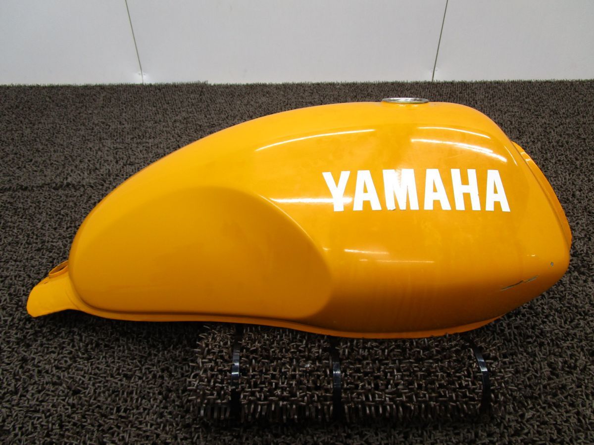 W650 タンク サイドカバー セット 限定 kawasaki W650のタンクに