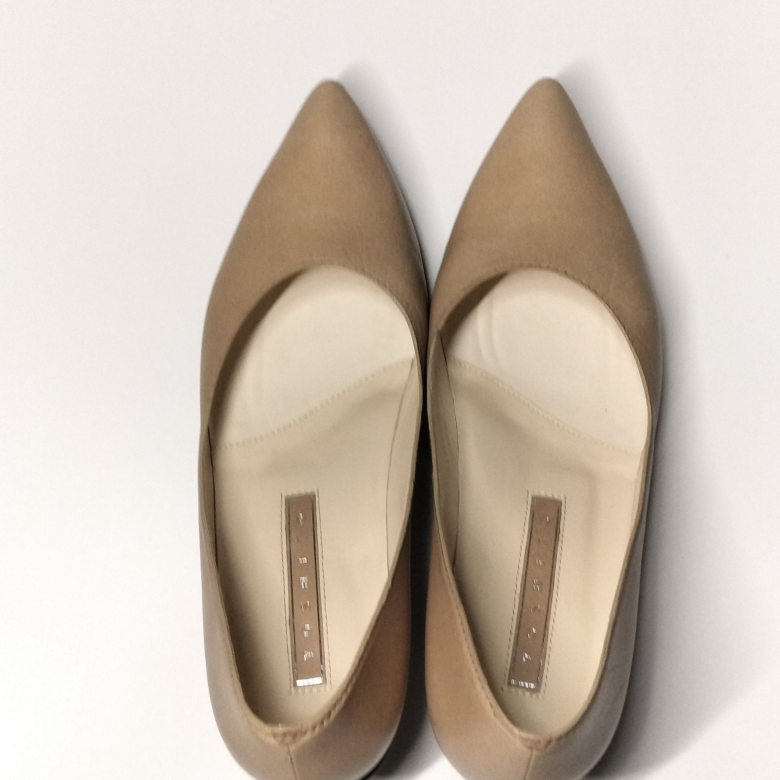 極美品！YOSHITO 本革レザー　ポインテッドトゥ　パンプス 24cm 極美品！YOSHITO 本革レザー ポインテッドトゥ パンプス 24cm