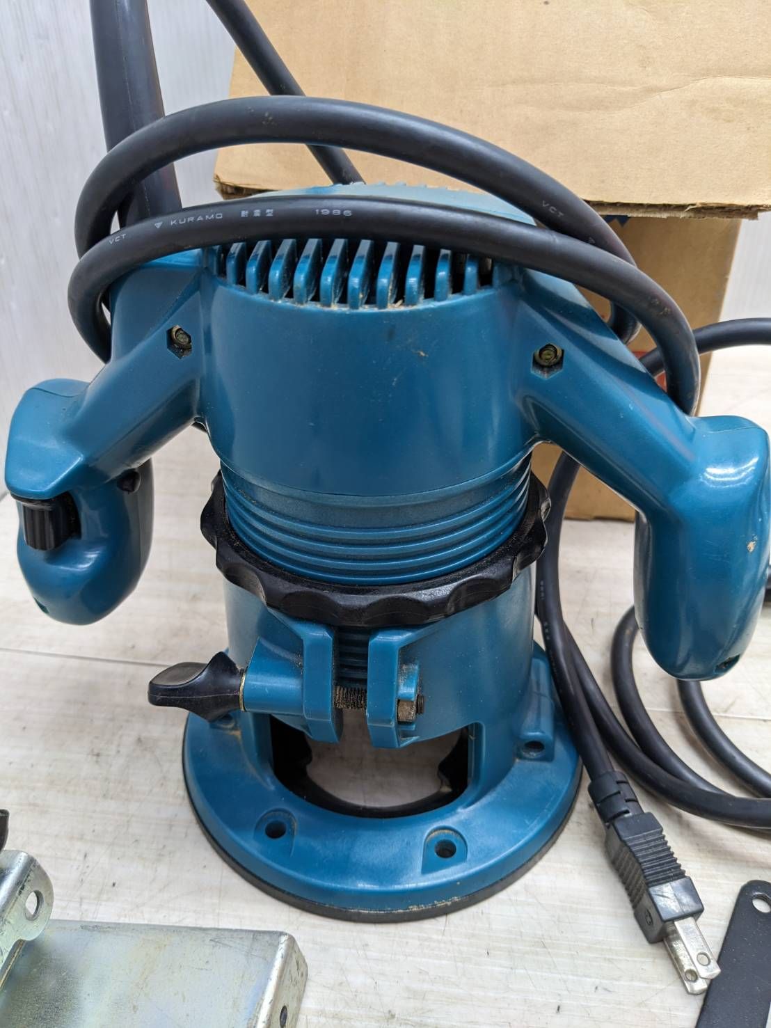 makita (マキタ)ルーター トリマー 3608B makita (マキタ)ルーター トリマー 3608B