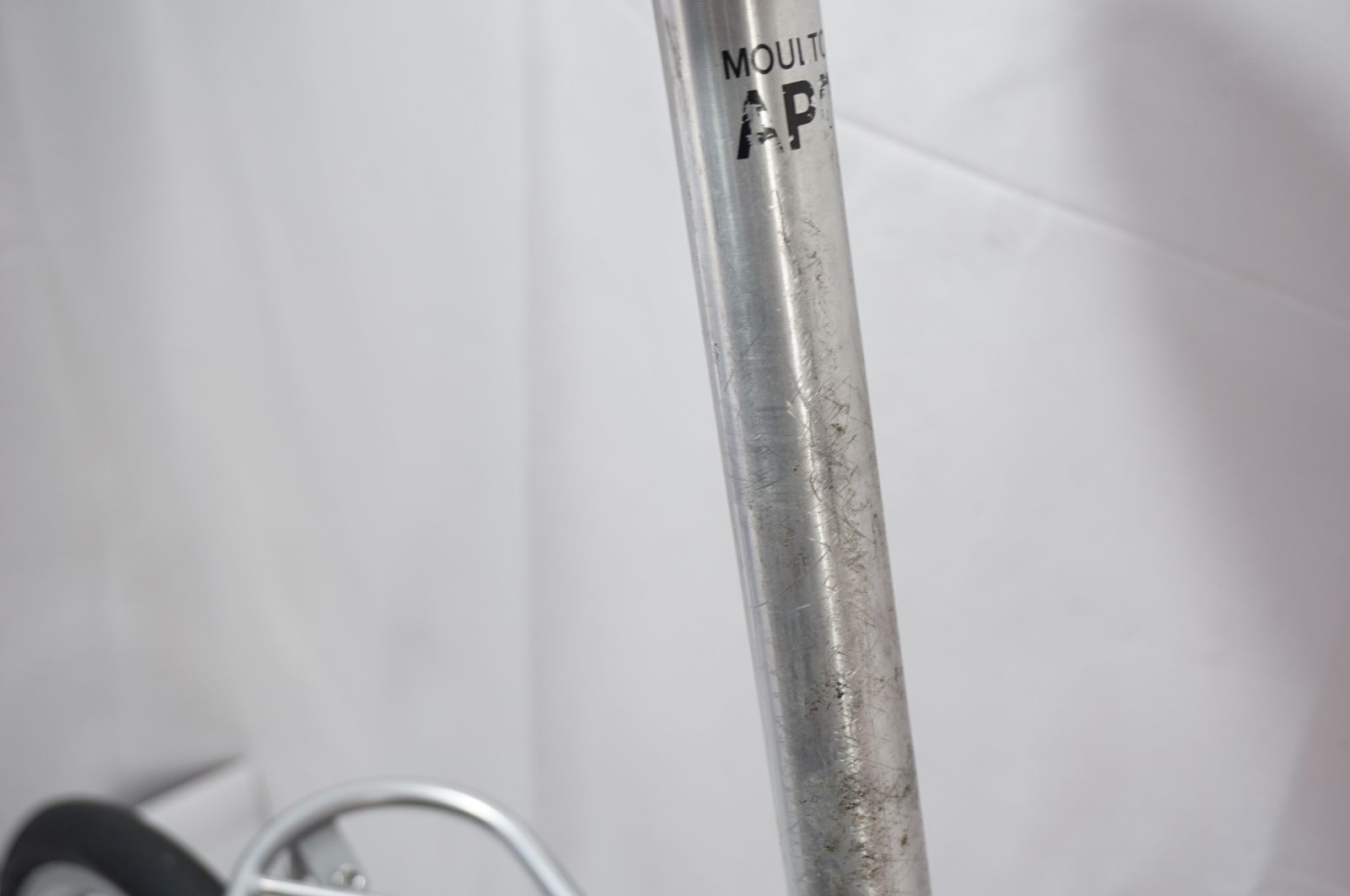 アレックスモールトン