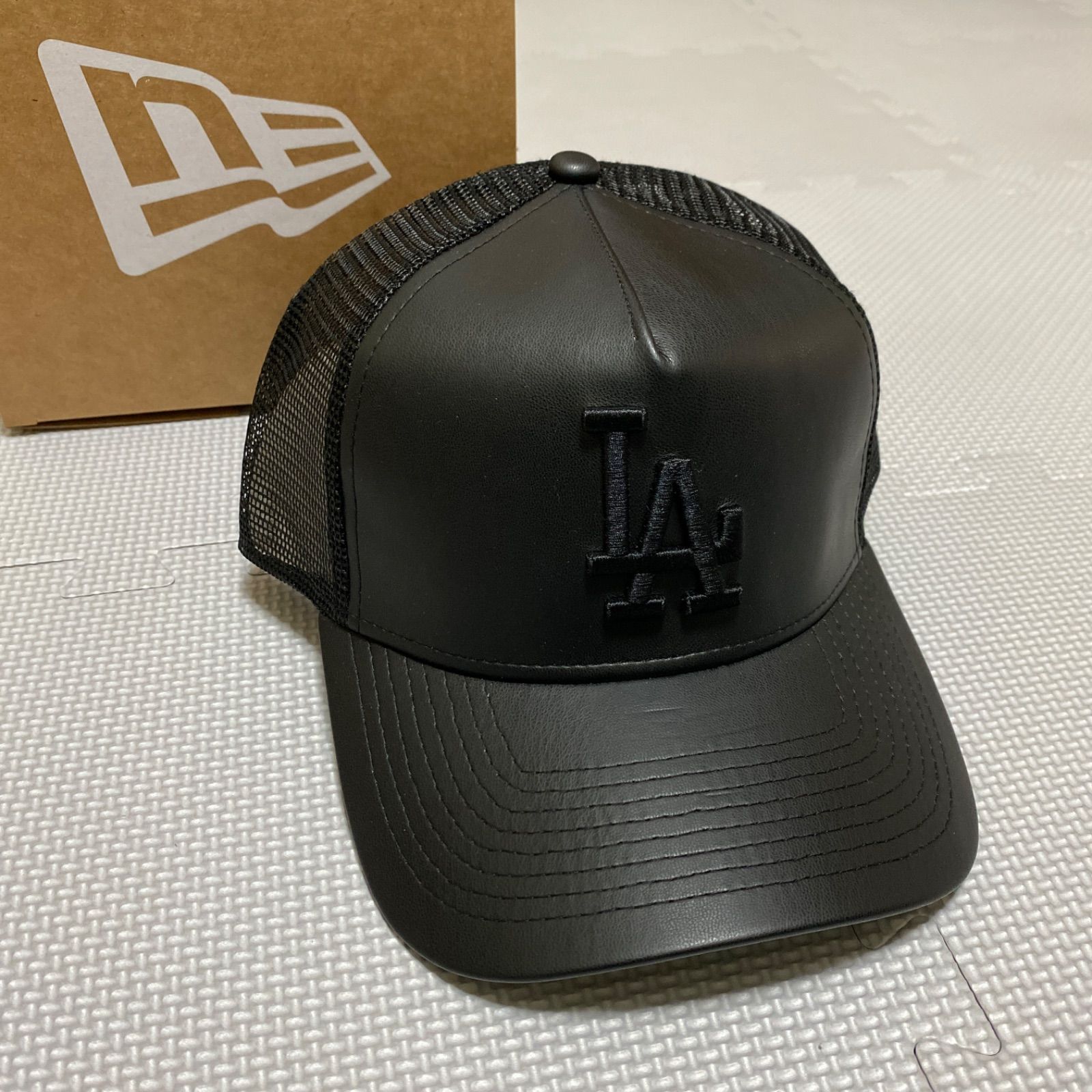 新品未使用 NEW ERA LA ドジャース PUレザーキャップ オールブラック ...