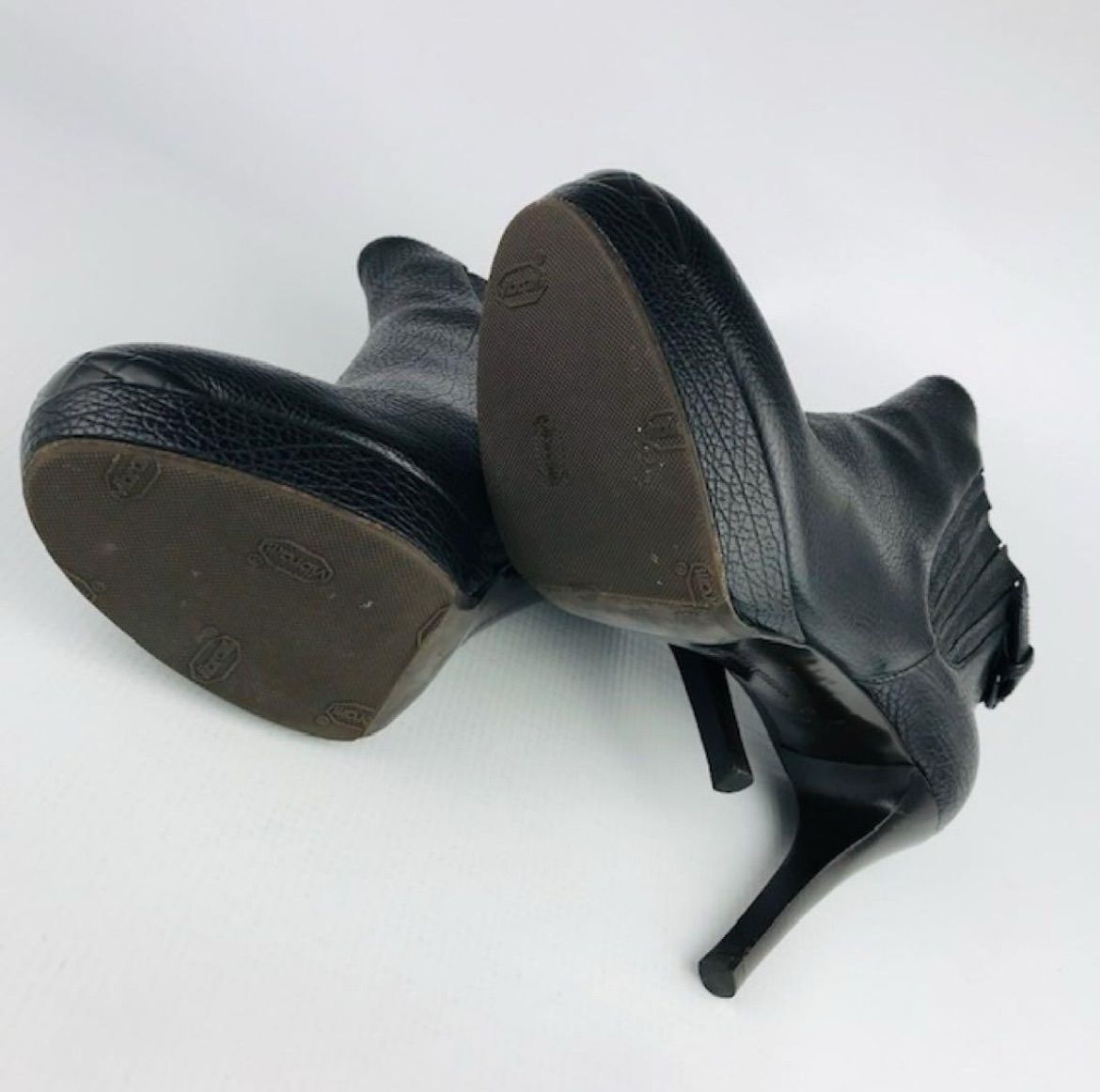 カジュアル ブラック