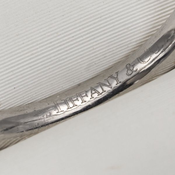ティファニーカーブドバンドリング　ダイヤモンド 9石　5号 pt950 プラチナ TIFFANY&Co. ティファニー カーブドバンド リング 指輪 5号