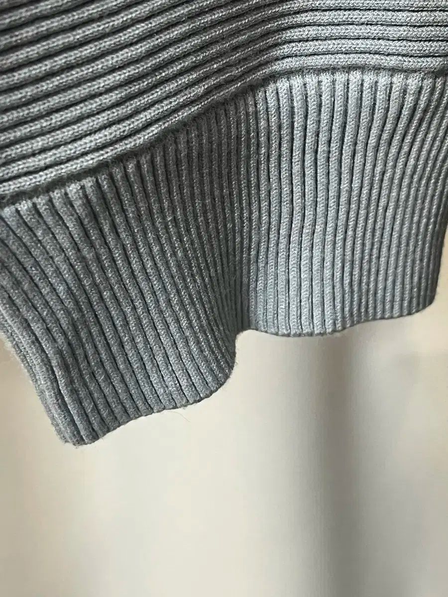 ニット プルオーバー