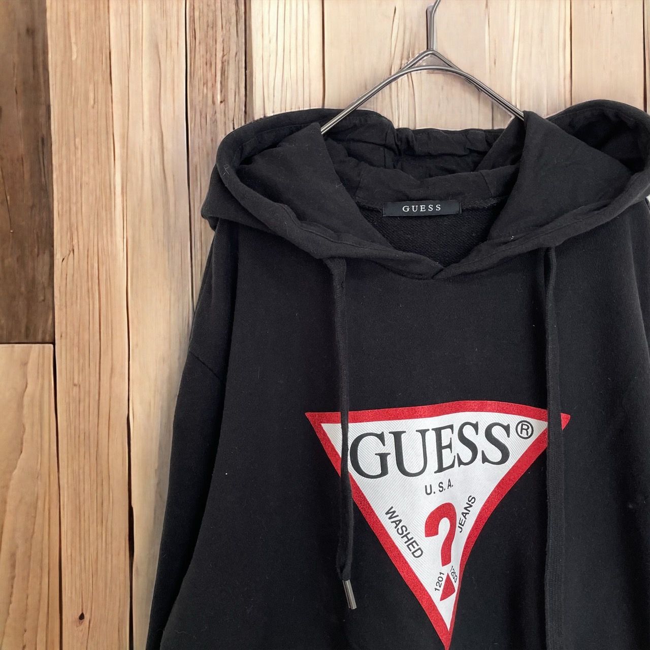 匿名配送】GUESS ゲス TRIANGLE LOGO HOODIED PARKA トライアングル