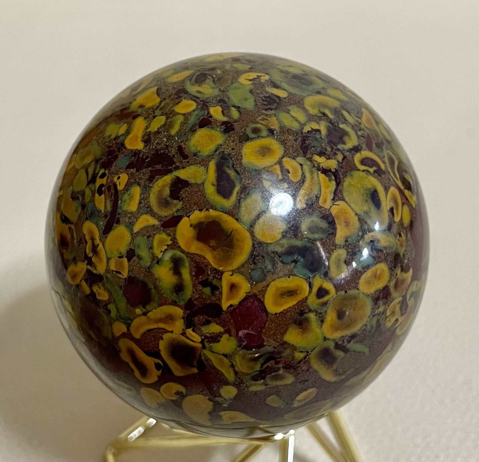 アゾアイト 天然石 アボカド模様 スフィア 丸玉 パパイヤ模様 置物 エネルギー アマゾナイト スフィアの通販