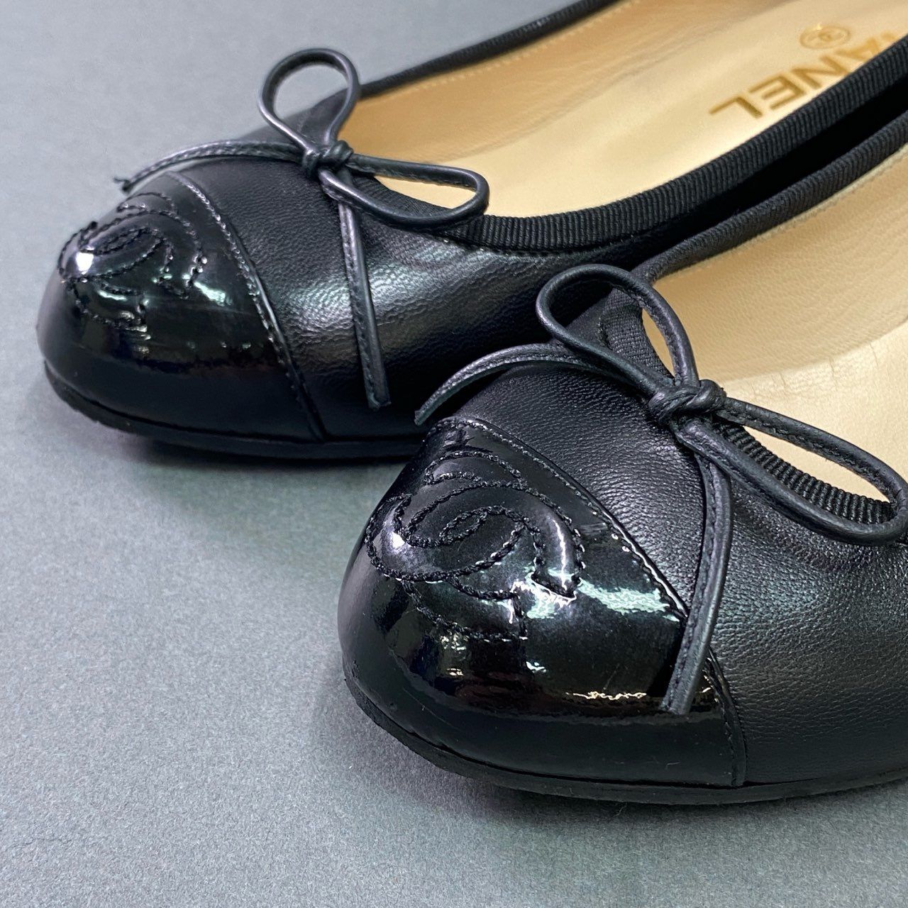 6l4 CHANEL シャネル ココマーク リボン ローヒール パンプス 35