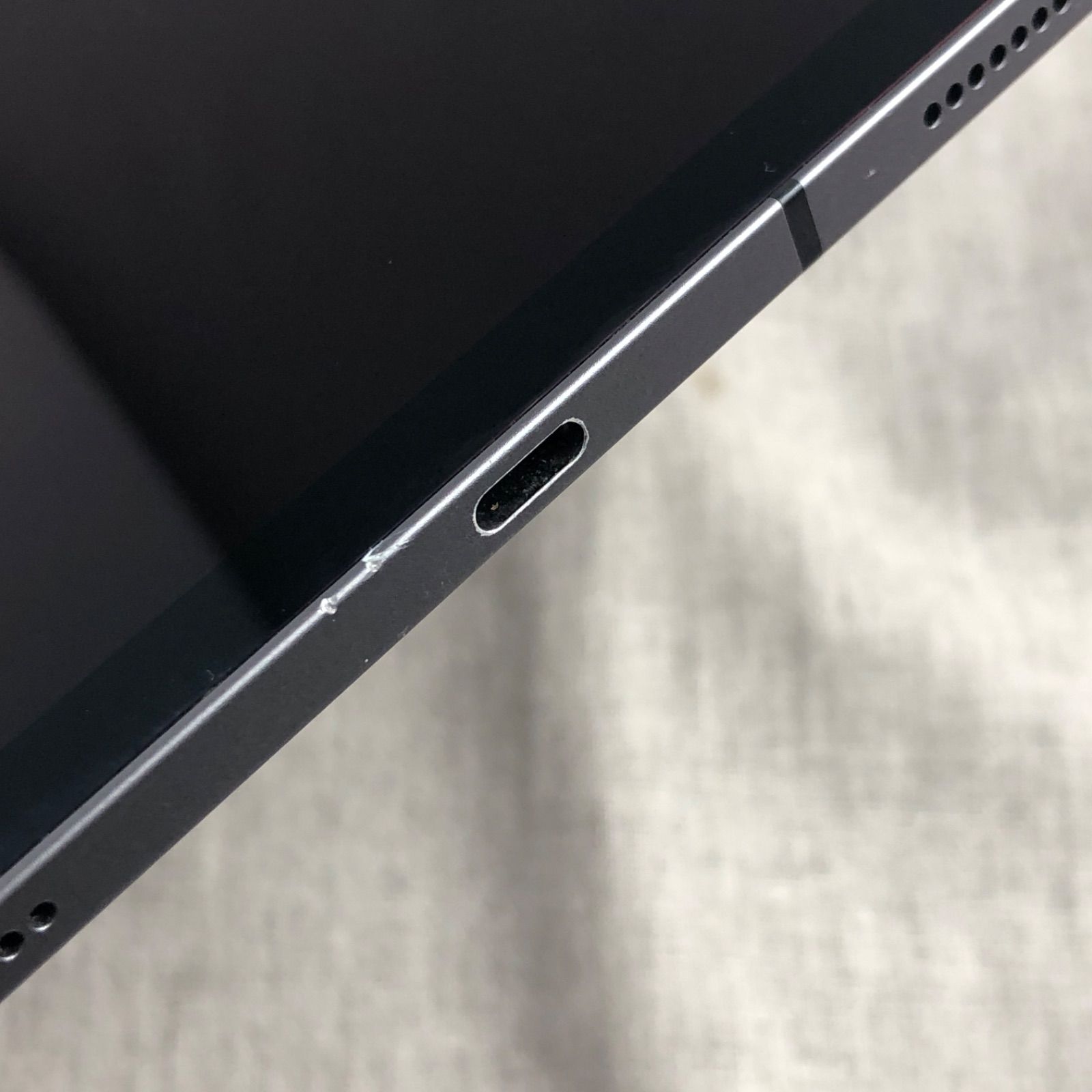 ◆ジャンク品◆Apple iPad Pro 11インチ 第1世代 256GB（A1934）【画面表示不良】/TL-JUNK-231195（131209）