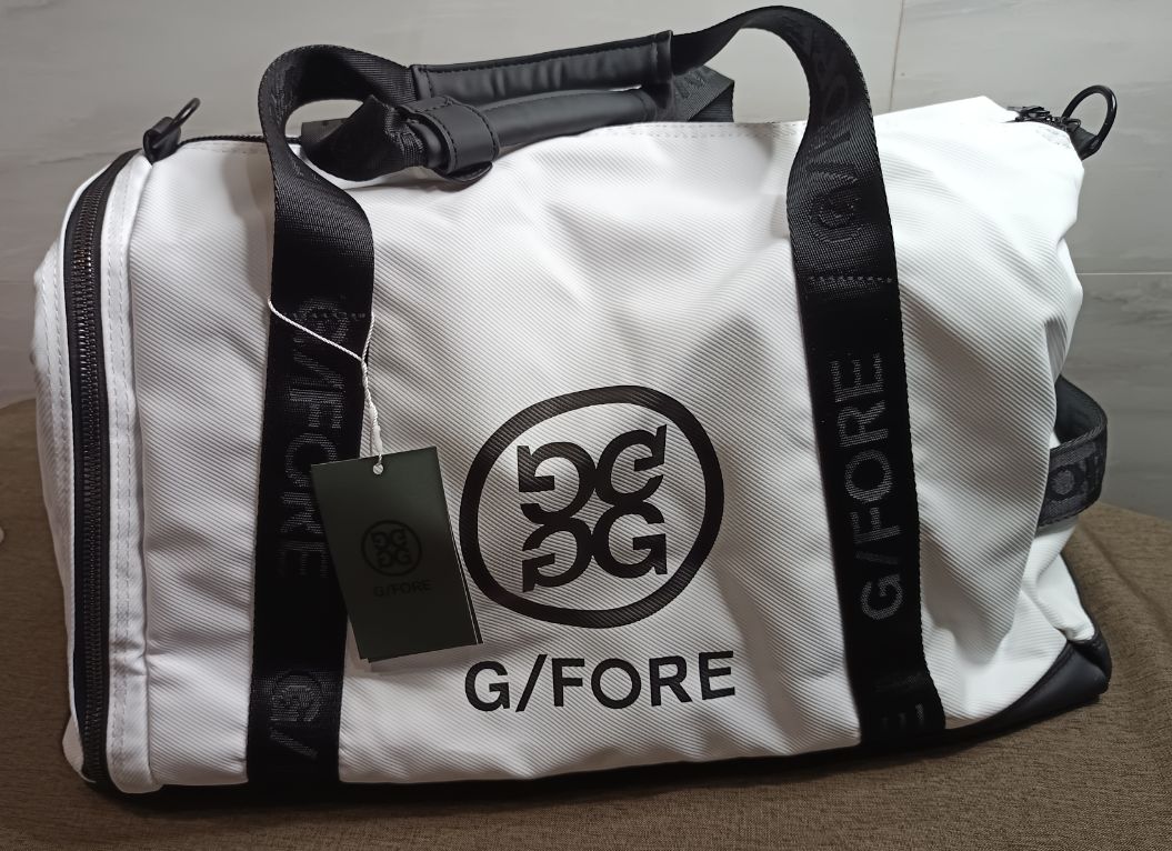 G/FOREゴルフシューズバッグ防水大容量 G/FORE ゴルフ シューズバッグ 防水仕様✨ 高級ナイロン素材で耐久性