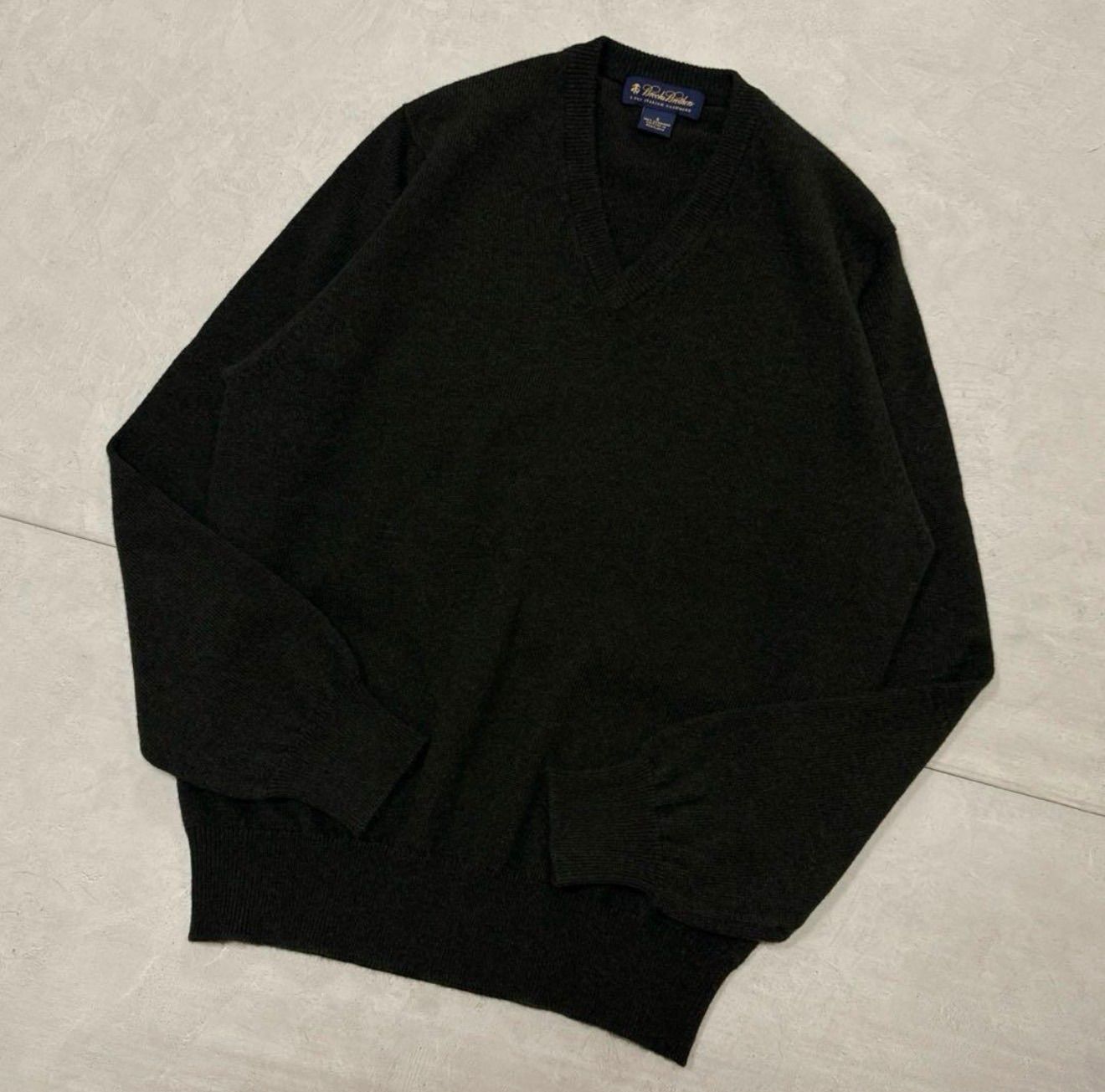希少 美品 ブルックスブラザーズ カシミア Vネックニット オリーブ 
