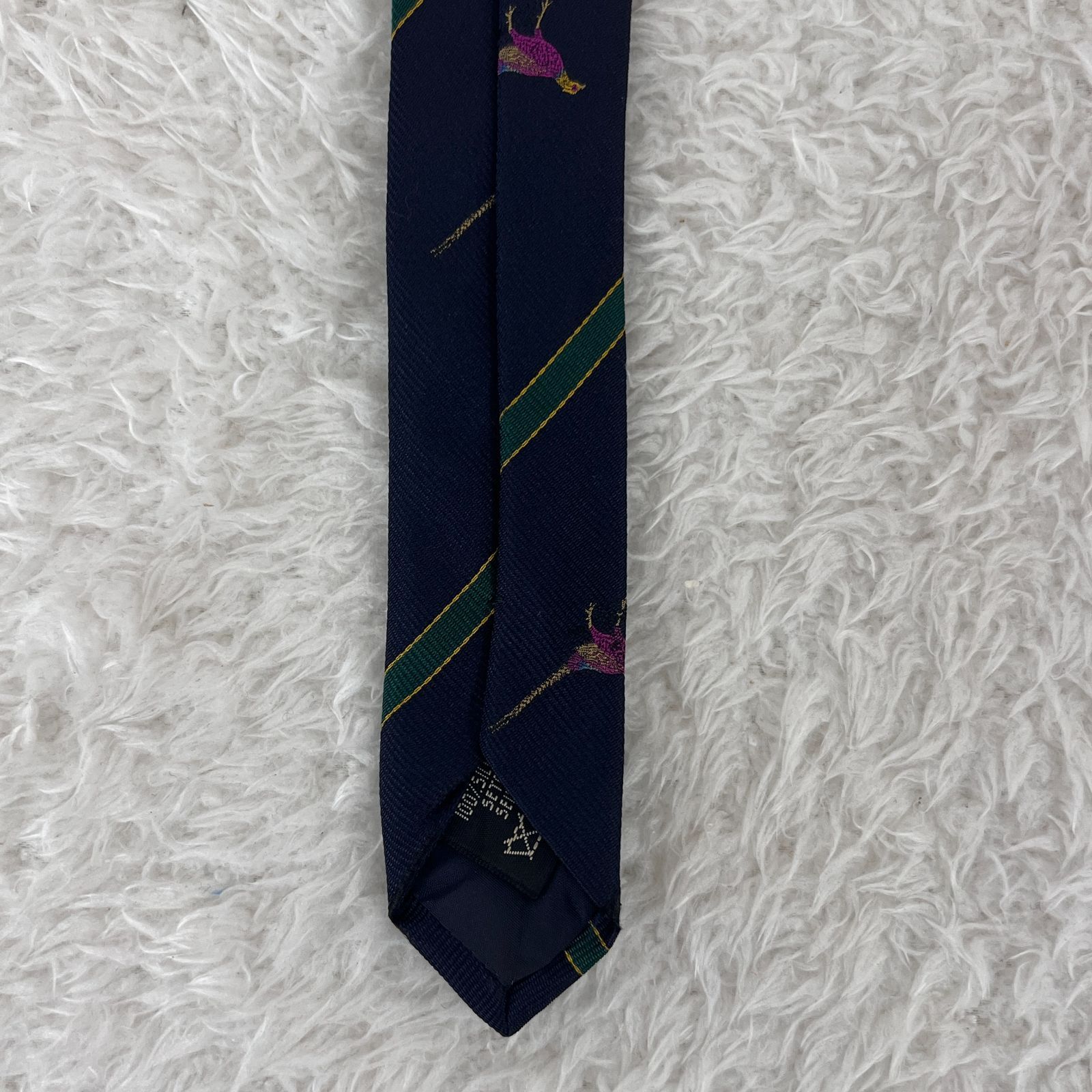美品》Burberry (バーバリー) シルクネクタイ 総柄 レジメンタル