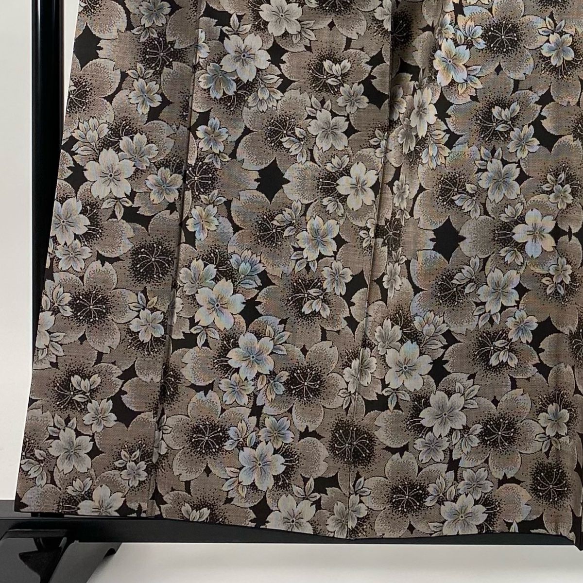 本場大島紬☆正絹☆袷/茶系！花柄/裄 69/証紙付き 本場大島紬☆正絹☆袷/茶系！花柄/裄 69/証紙付き