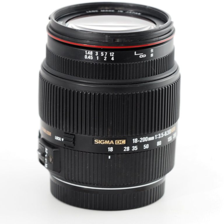 SIGMA 18-200mm F3.5-6.3 DC OSレンズ 超高級 Cassina 412CAB-C 本革チェア マリオ・ベリーニ 名作デザイン