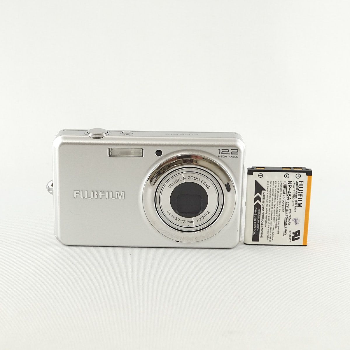 FUJIFILM FinePix J30 デジタルカメラ USED美品 光学3倍ズーム 1220万