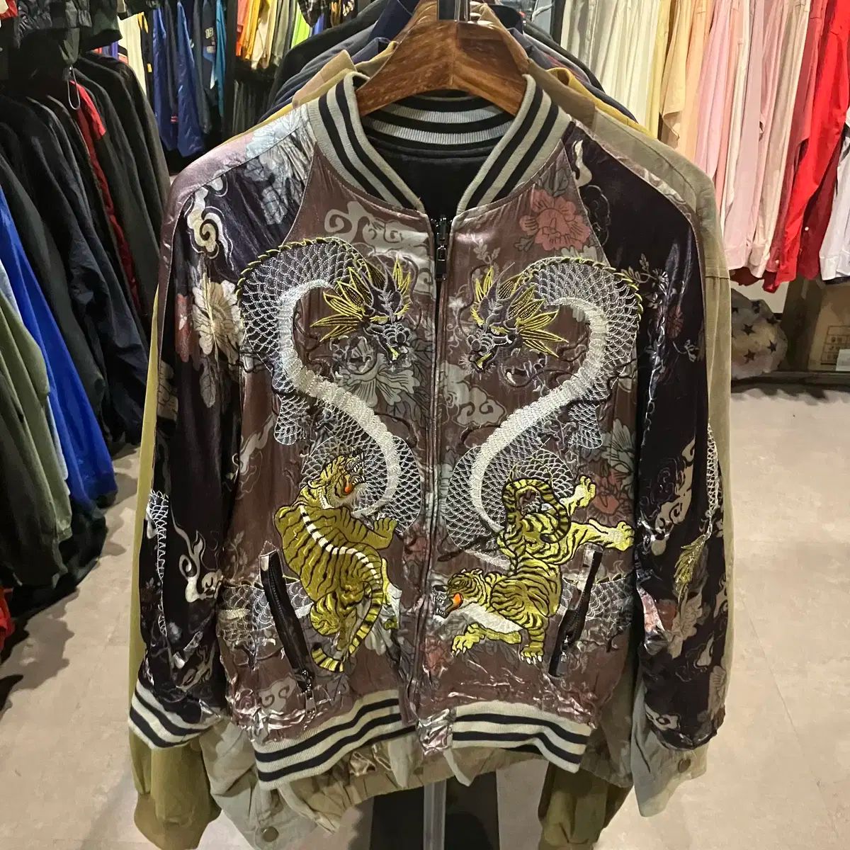 451 ) ZARA(ザラ) リバーシブル トラの数 スカジャン 人気 451 ) ZARA