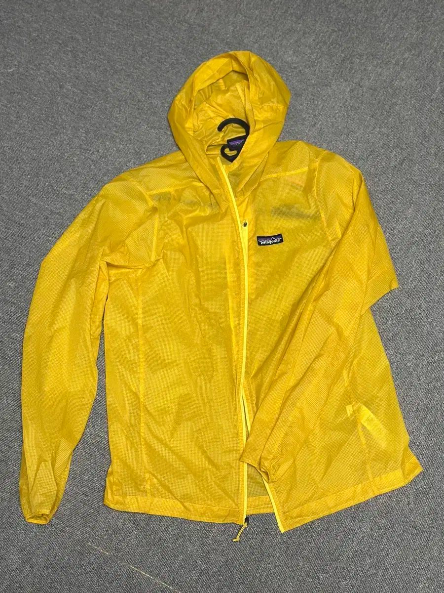 patagonia パタゴニア フーディーニ M サイズ 販売