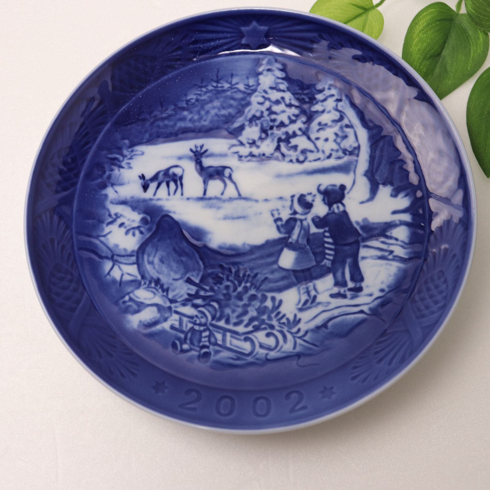 ロイヤルコペンハーゲン　2002 クリスマスイヤープレート、フィギュリンセット ロイヤルコペンハーゲン（Royal Copenhagen） イヤープレート