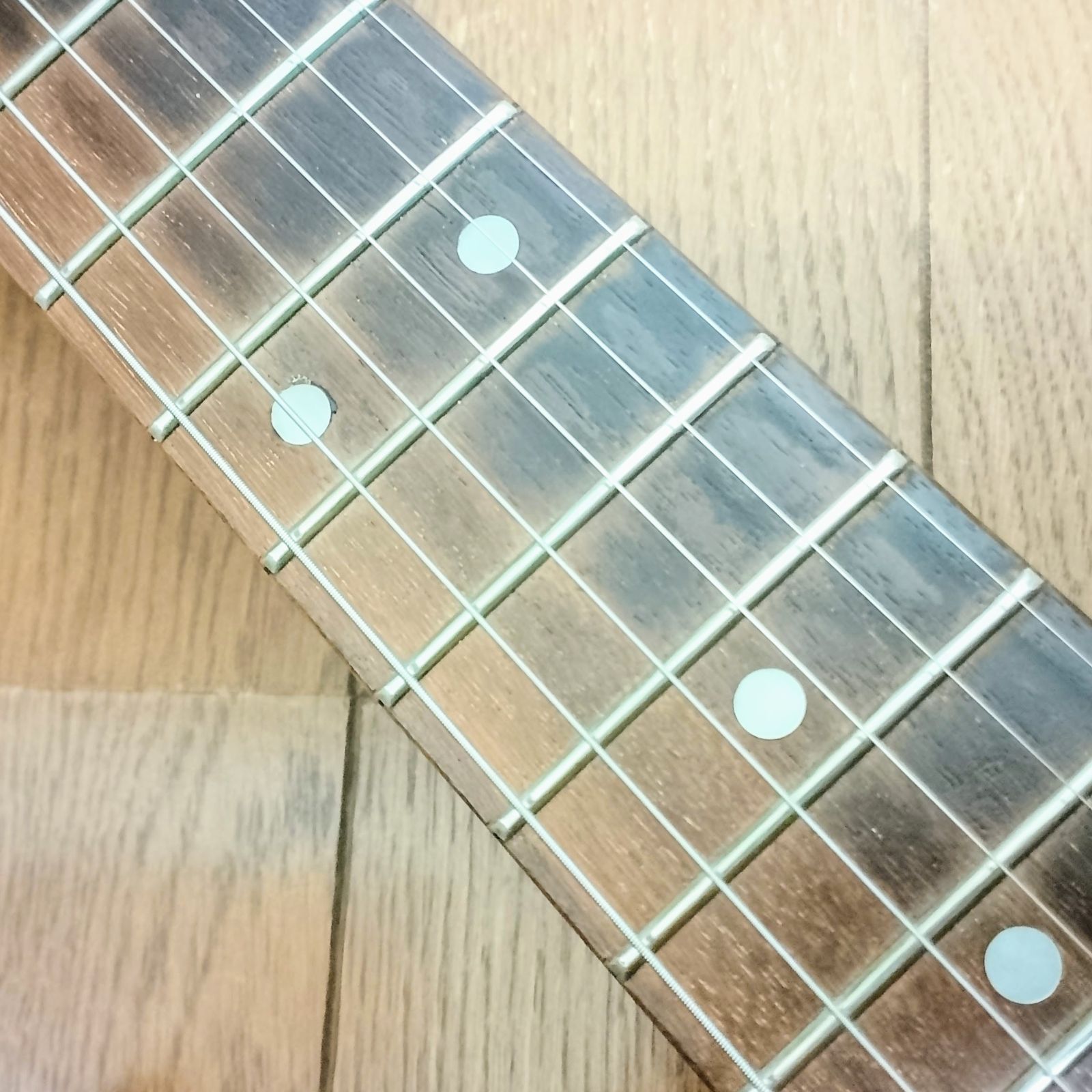 Photo Genic ディンキータイプ エレキギター 新品弦に交換済み
