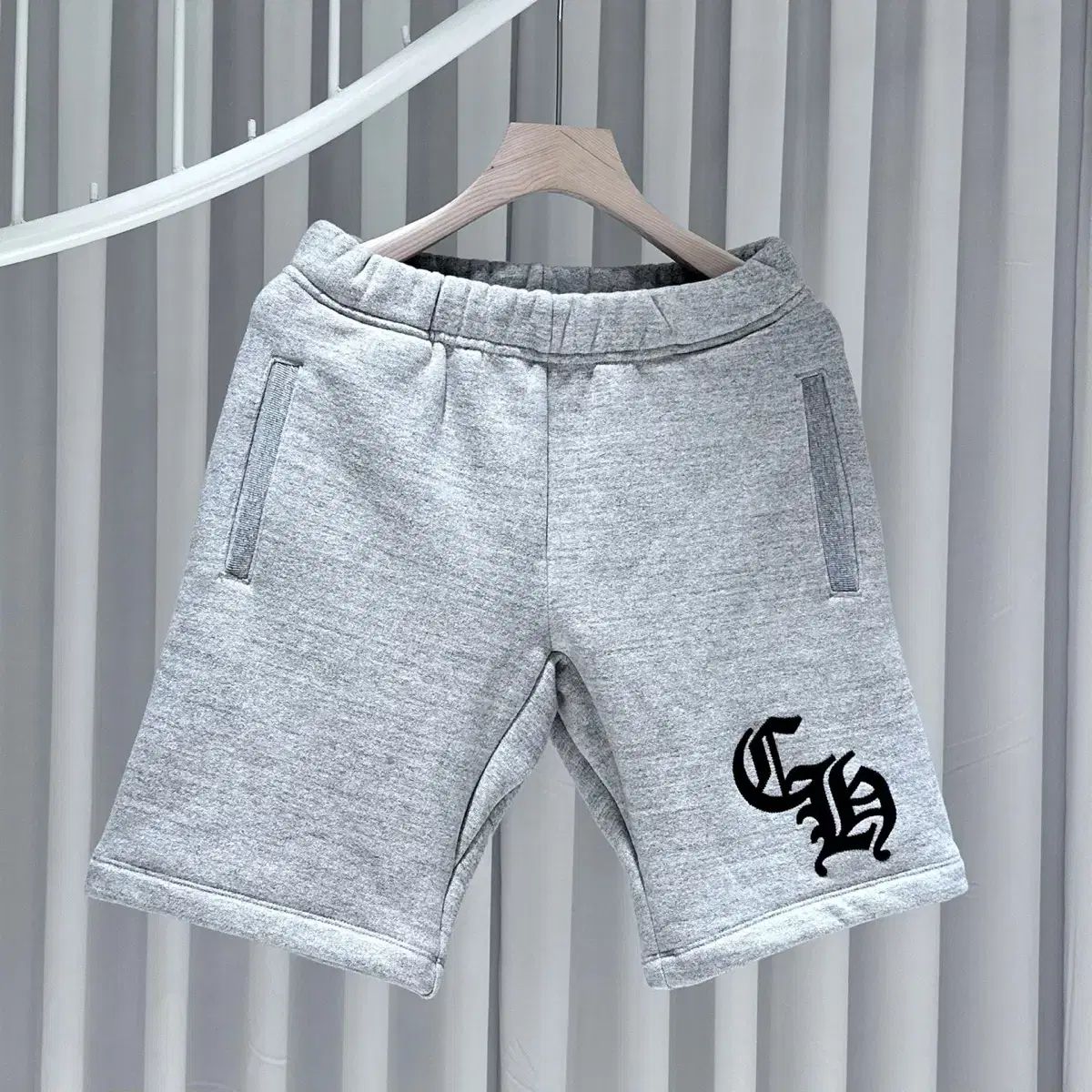 S CHROME HAEATS クロムハーツ CH 刺繍ロゴ ハーフパンツ