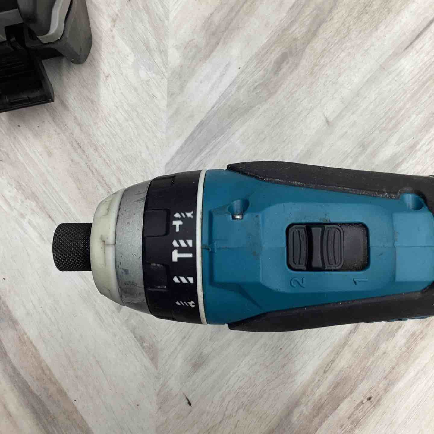 マキタ makita