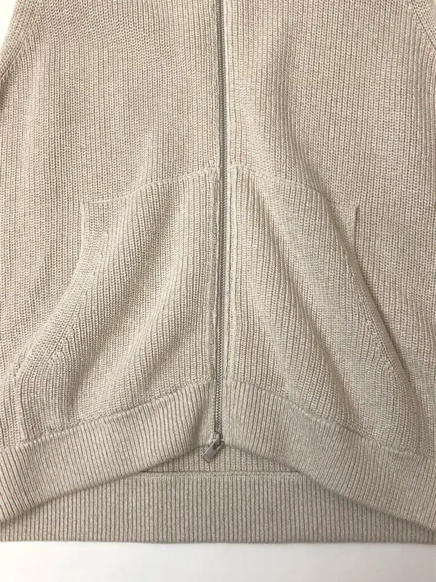 レギュラー フィット