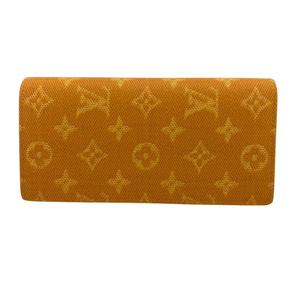 VUITTON