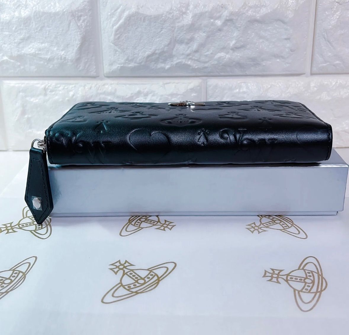 【ショッパー付】Vivienne Westwood 長財布 ブラック マット ショッパー付】Vivienne Westwood 長財布 ブラック マット ショッパー