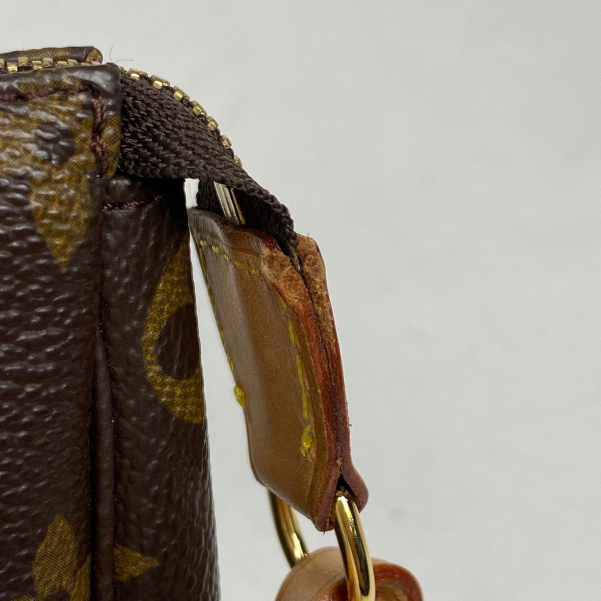 極美品 LOUIS VUITTON デルモニコ エピストレッチ ノワール 極美品 LOUIS VUITTON デルモニコ エピストレッチ ノワール 【公式通販】