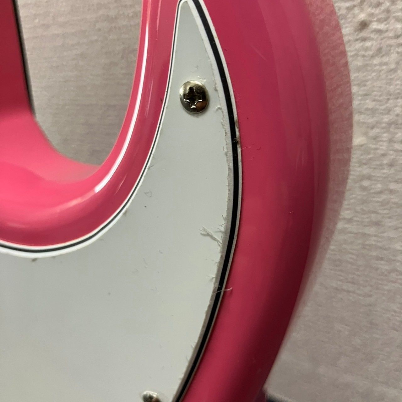 Squire ピンク ストラトキャスター Eシリアル Squier ストラトキャスター ピンク Squier by Fender Mini