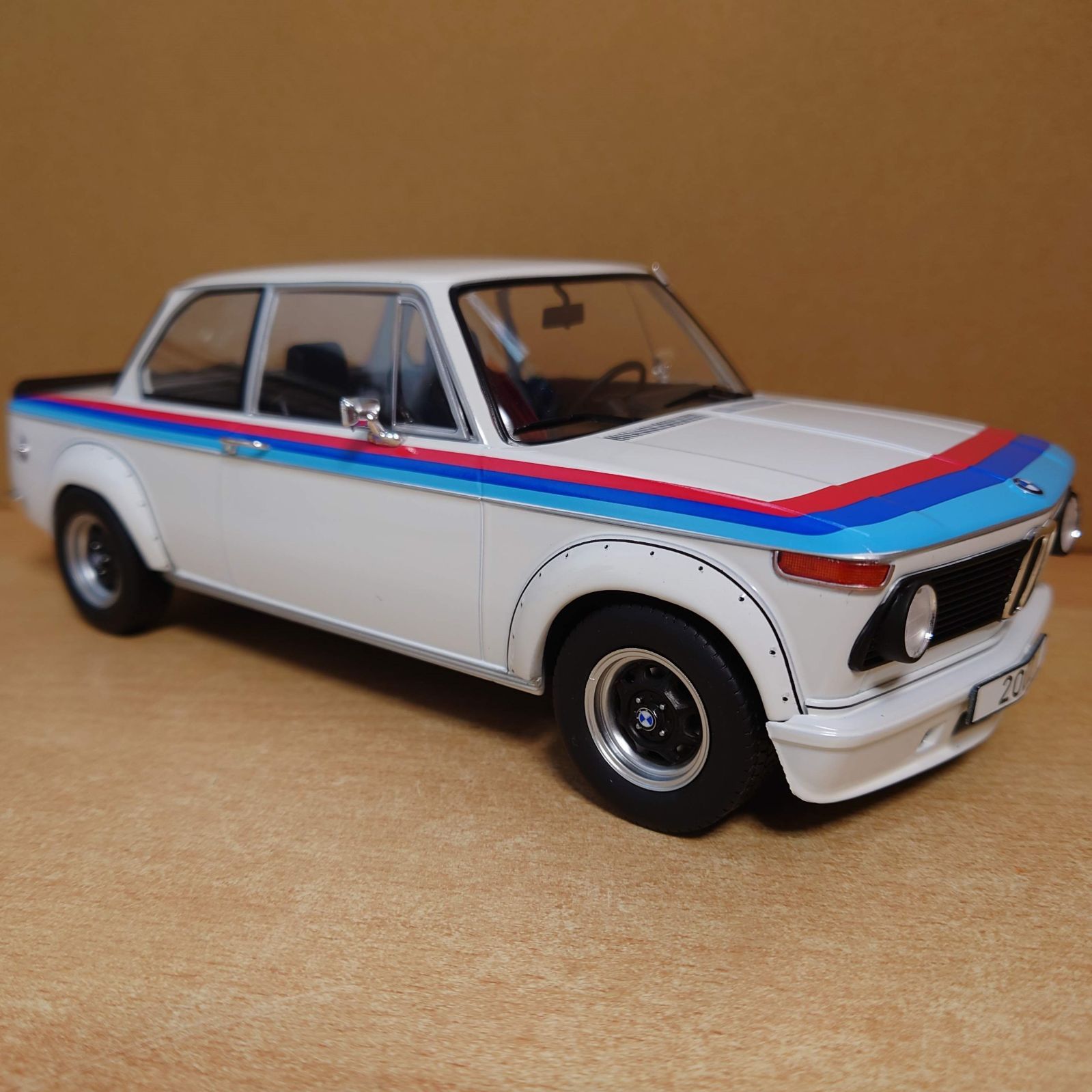 1/18 BMW 2002ターボ ホワイト 1973 MCG製 ダイキャスト製 1/18 BMW 2002ターボ ホワイト 1973 MCG製 ダイキャスト製ミニカー BMW