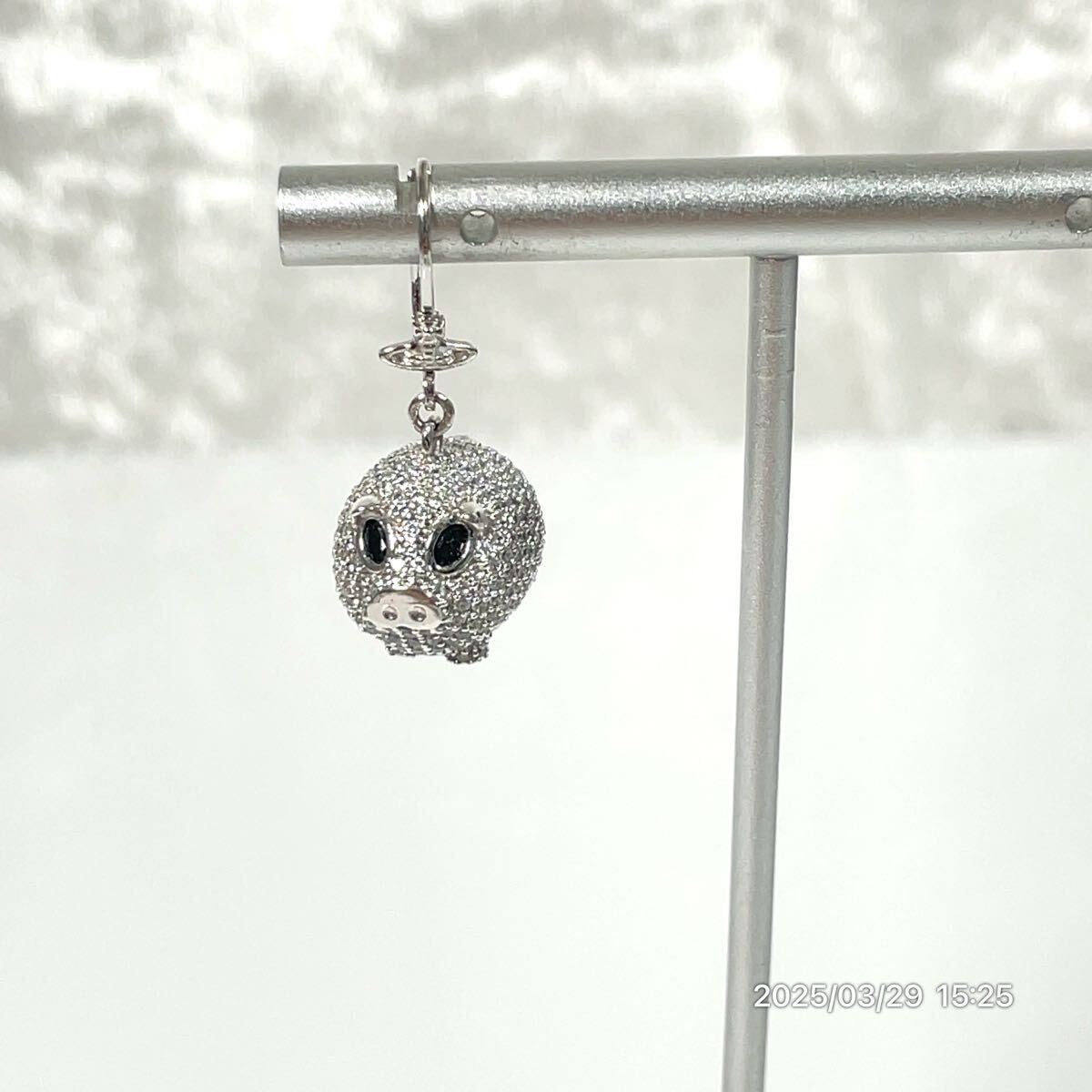 ピアス アクセサリー