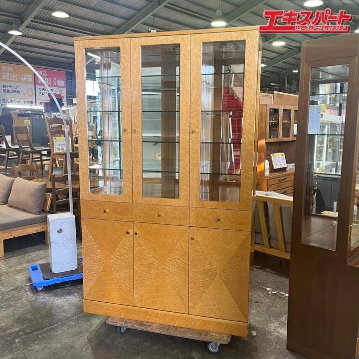 IDC大塚家具 スプレンダー バーズアイメープル キュリオケース