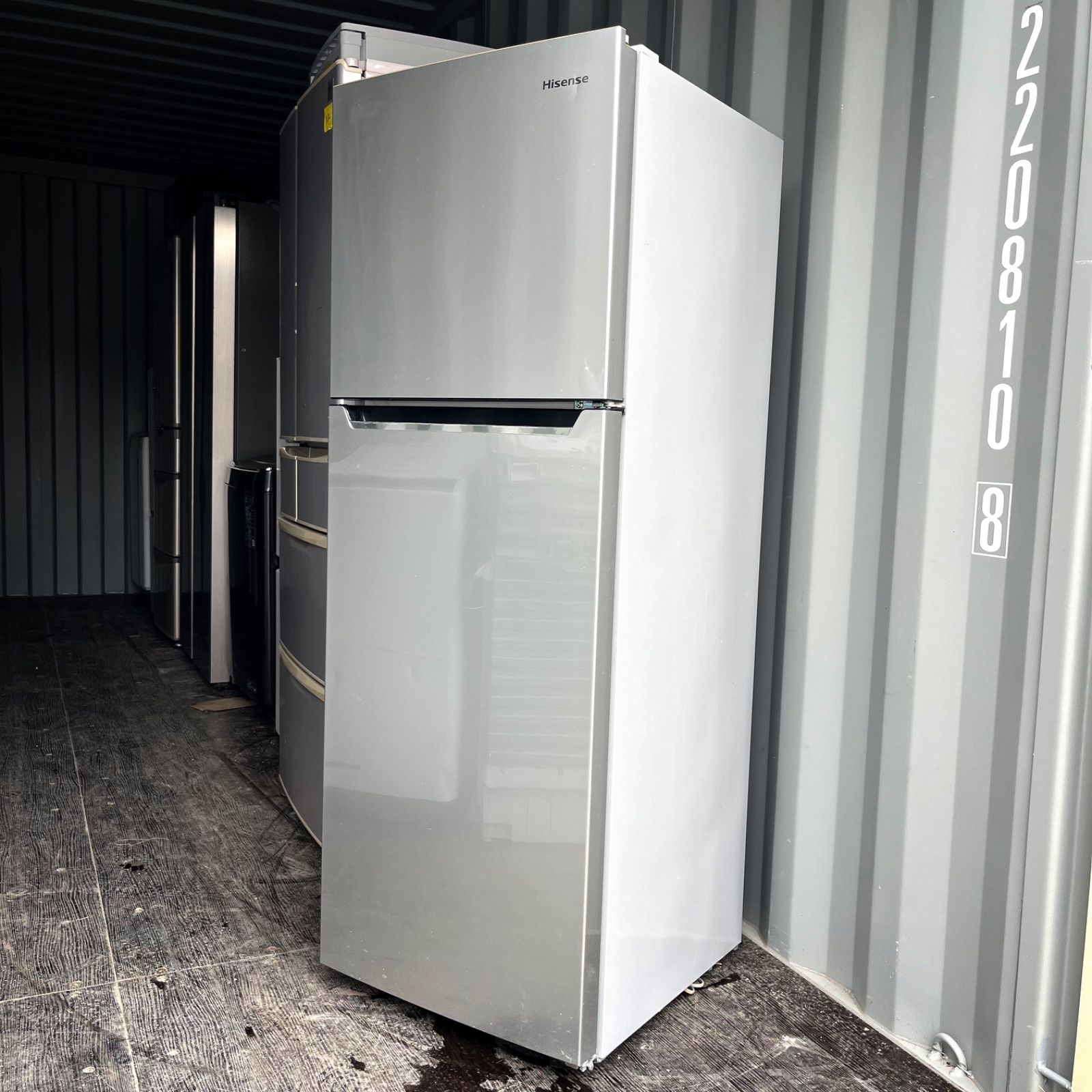 26取付無料！スタイリッシュシルバー大きめ227L 製氷ケース付き冷蔵庫！洗濯機 26取付無料！スタイリッシュシルバー大きめ227L 製氷ケース付き冷蔵庫