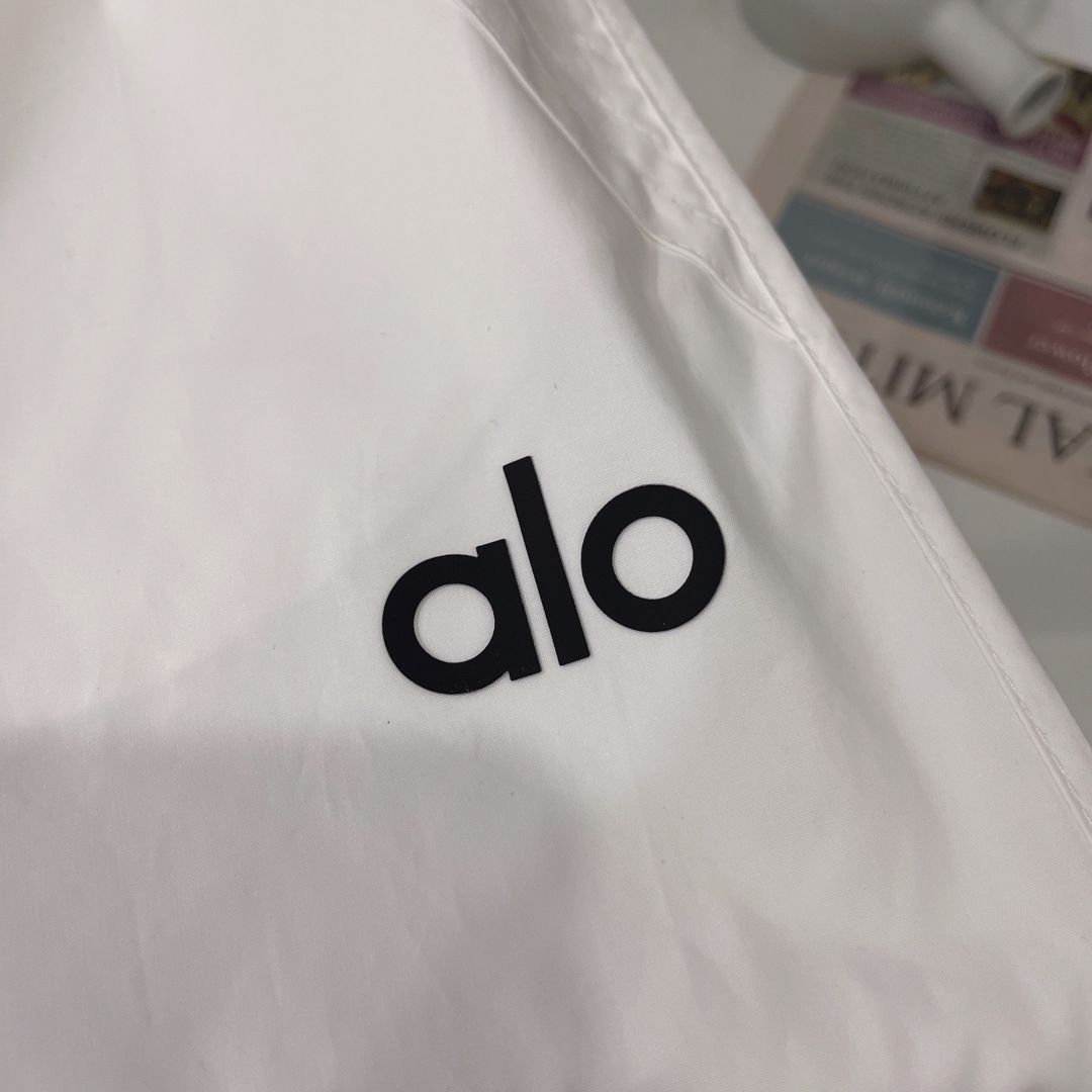 Alo Yoga アローヨガ カジュアルパンツ ストレートパンツ