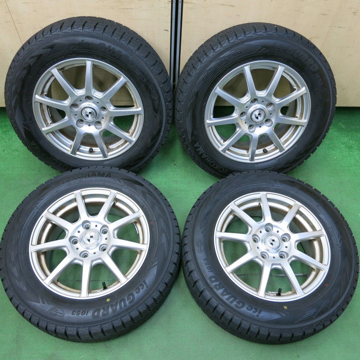 [送料無料] バリ溝！21年！9.5分スタッドレス 195/65R15 ヨコハマ アイスガード iG53 GMach 15インチ PCD114.3/5H4092606SYス