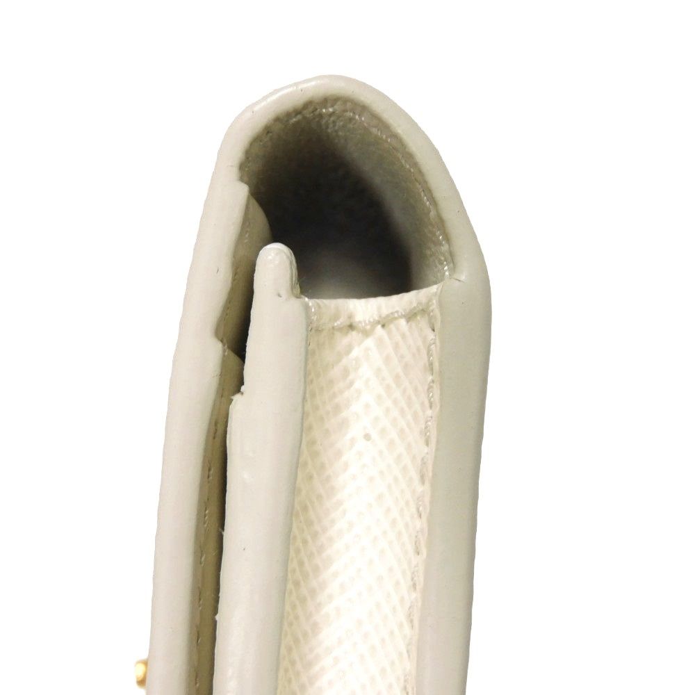 ホワイト ゴールド