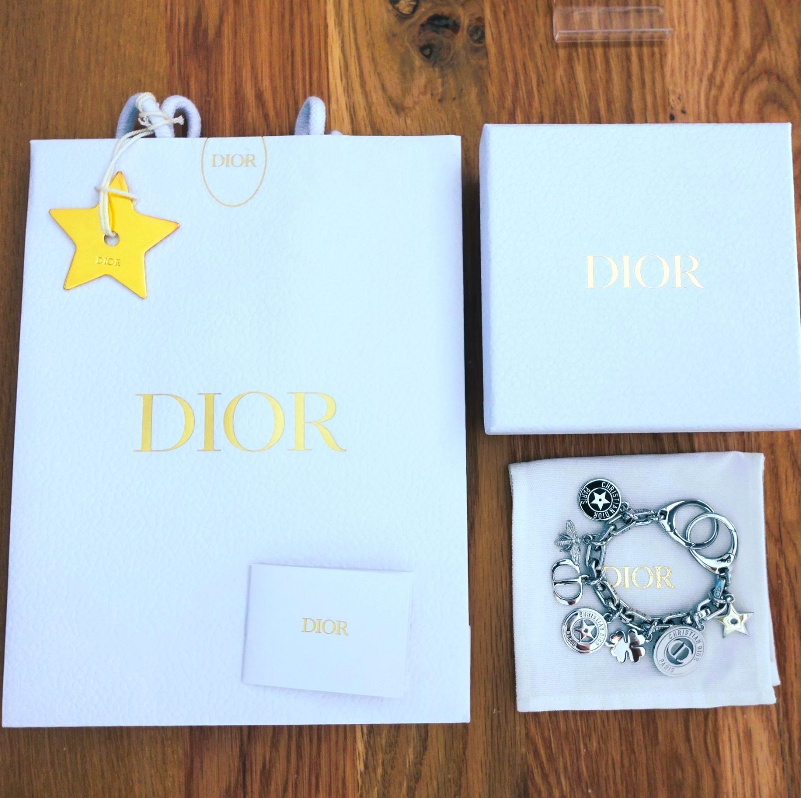 Dior チャーム 未使用 ディオール Dior ディオール バックチャーム オーナメント レザー