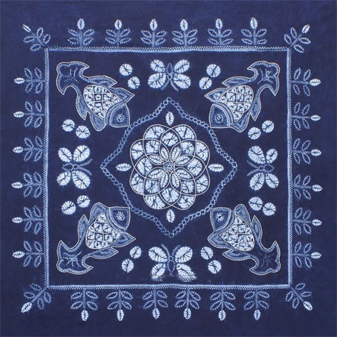 SGYP051 【蝶が花に恋した布】魚の絵 絞り染め 天然藍染 手染め