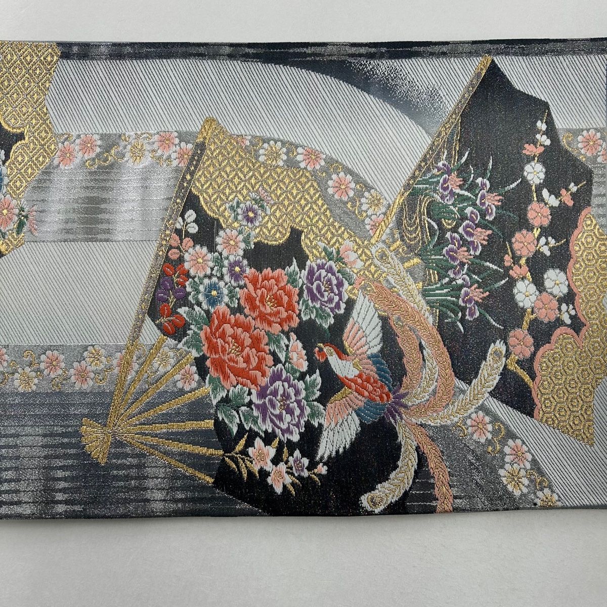 新品，未仕立て品■正絹高級引き箔，切りばめ金銀糸，花文様×蝶文様織り，袋帯 袋帯 美品 秀品 本金箔 扇面花影文 鳥 桜 金銀糸 箔 ベージュ
