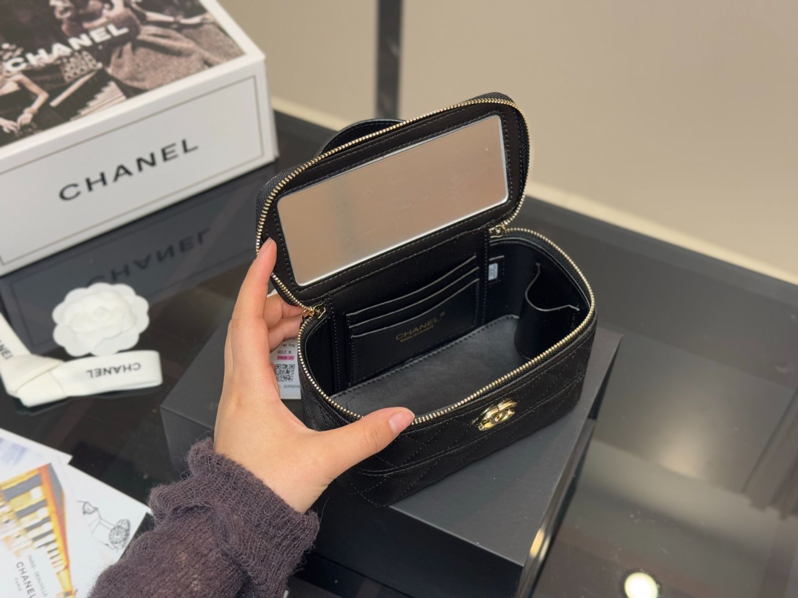 CHANEL 箱 今日特価】Chanel ハンドル メイクボックス（17×11cm）-WTO輸入2