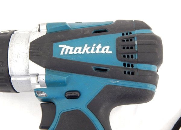 マキタ 18V充電式震動ドライバードリル HP458D 本体のみ