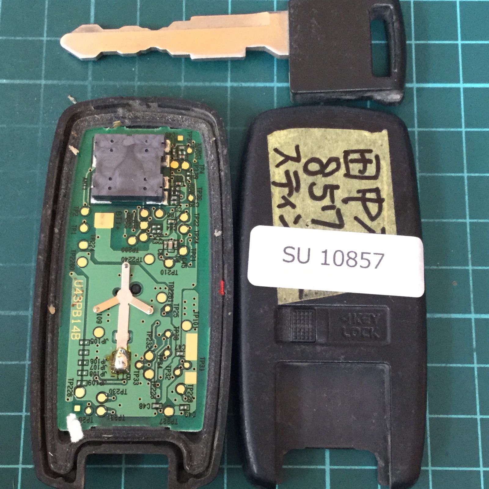 SU10857 スズキ マツダ U43PB14B 点灯 純正 セルボ ワゴンR MRワゴン モコ フレア AZワゴン 2ボタン スマートキー キーレス  リモコン - メルカリ