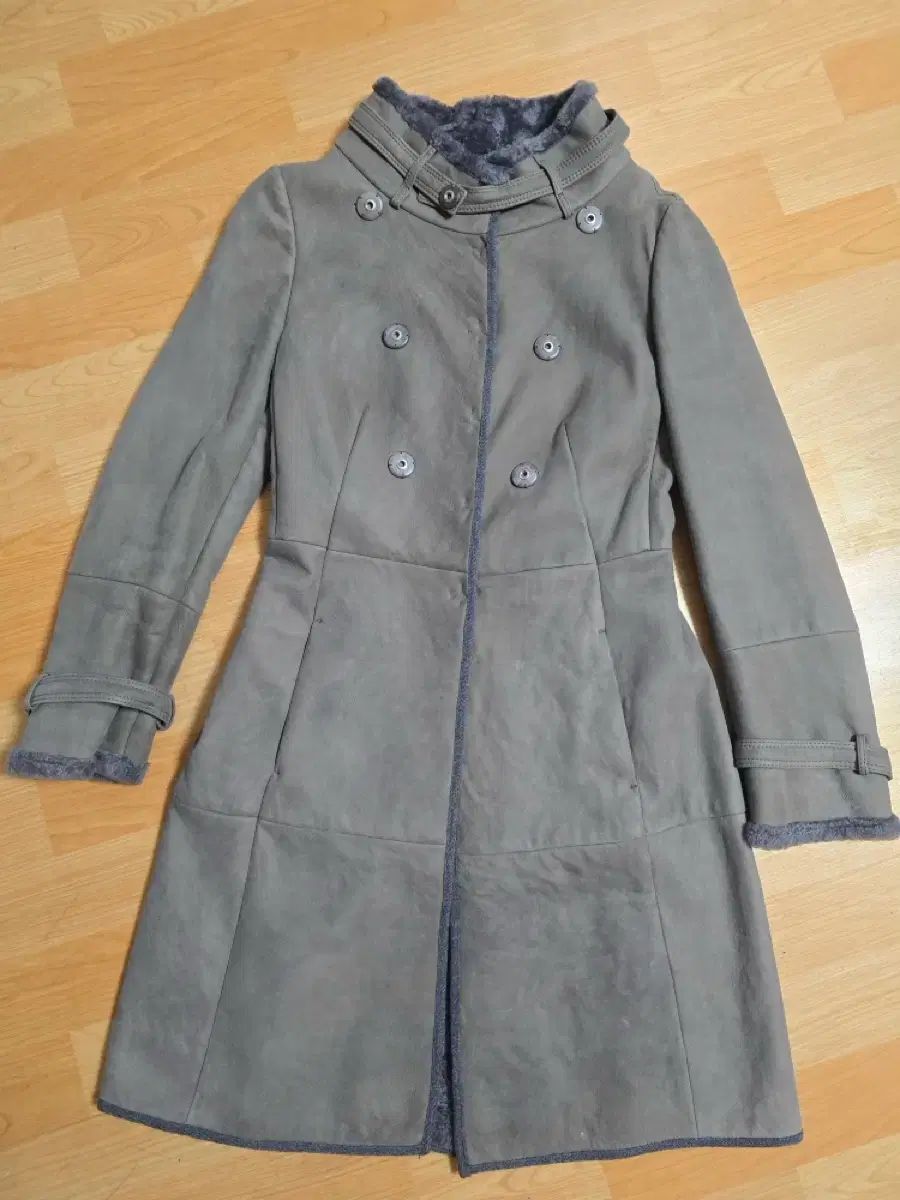 新品伝統工芸横振り刺繍ベスト付き高級ウールコート2way稀少一点物グリーン緑レア 新作アクセサリーのご紹介～emi takazawa(エミ タカザワ)の髪