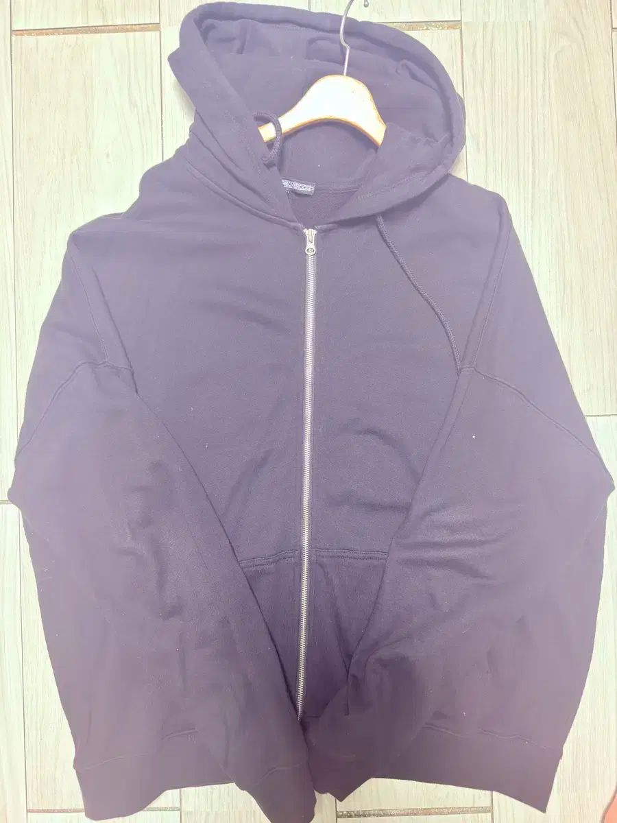 2025 BUNNIES CAMP パーカー L