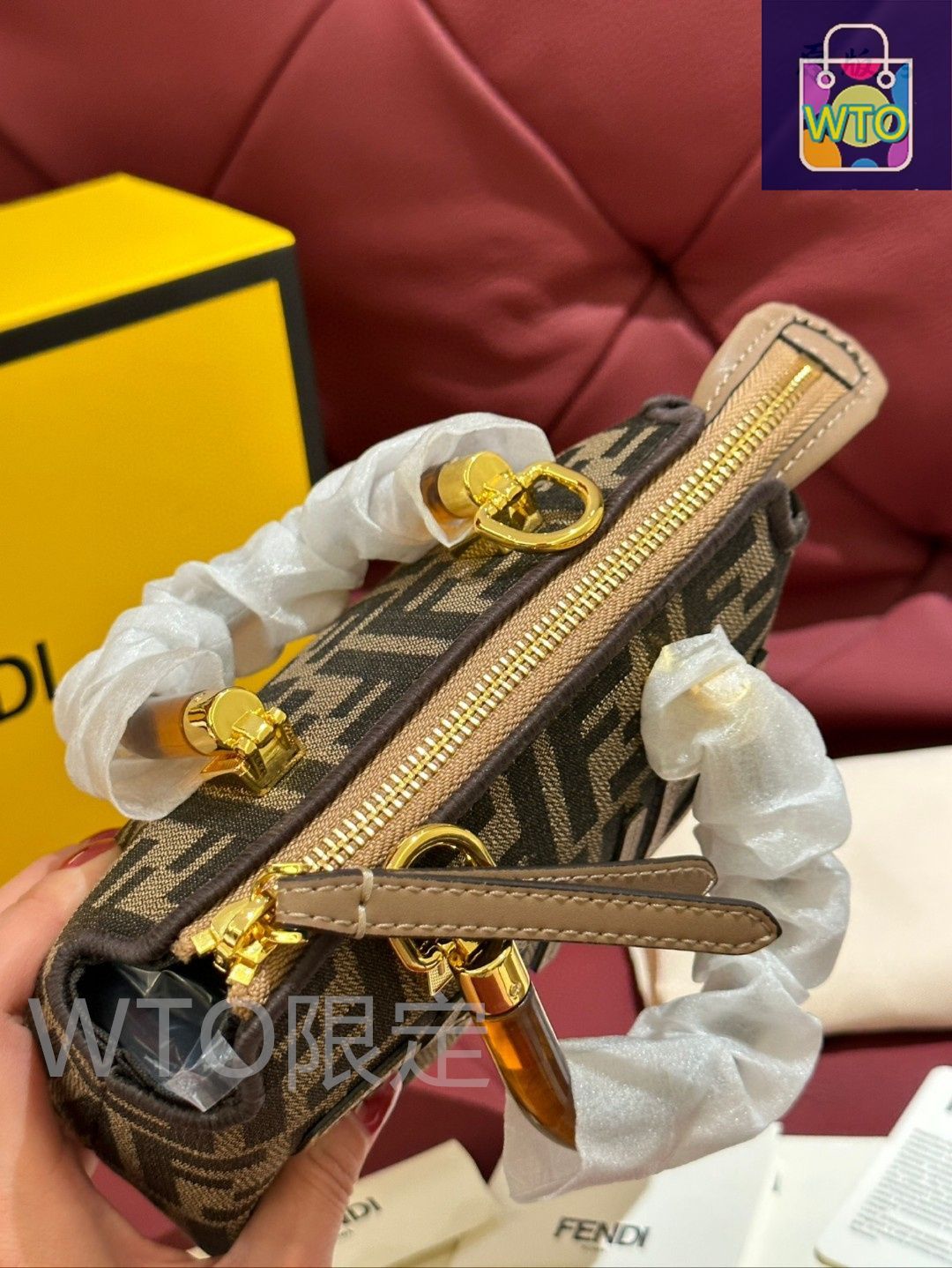 今日特価】FENDI Mini Top Handle Bag フェンディ ミニ トップ